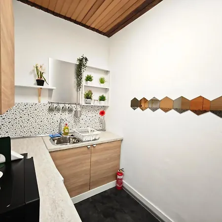 The Clock House Daire