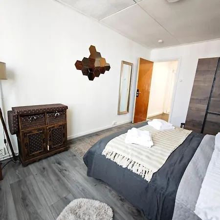 The Clock House Apartamento Maastricht