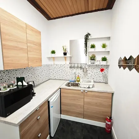 The Clock House Daire