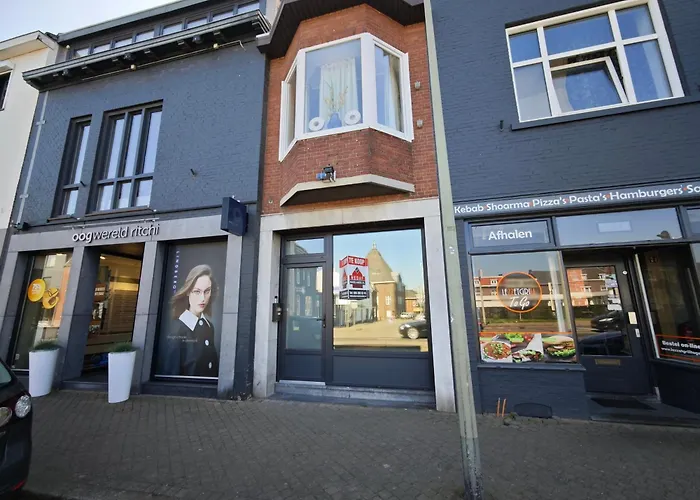 The Clock House Апартаменты