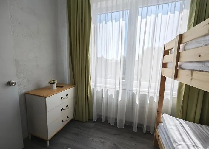 Апартаменты The Clock House